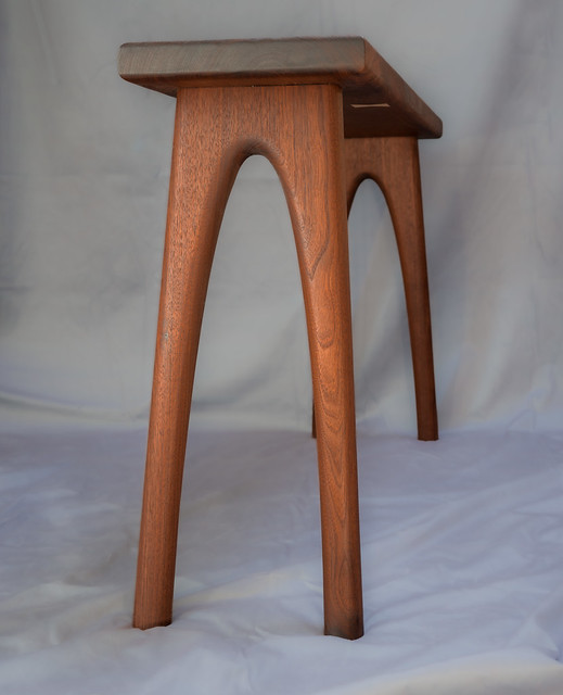 Table, legs detail