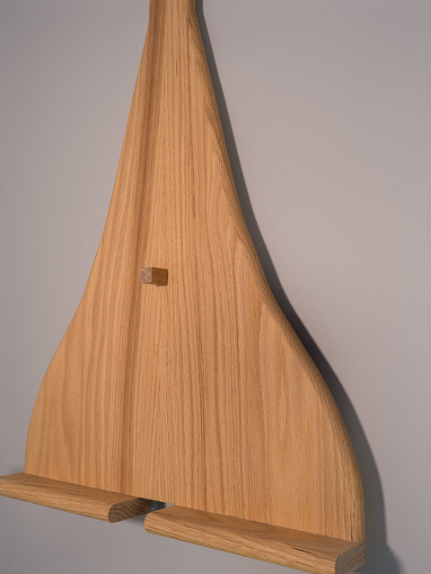 Close up of the oak mount